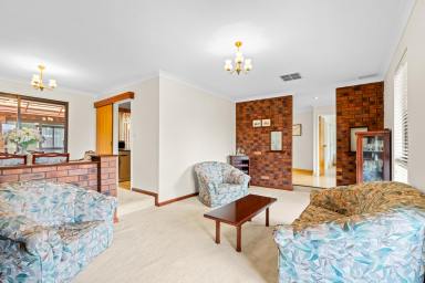 House For Sale - WA - Kingsley - 6026 - Spacious Family Living in a Sought After Kingsley Pocket  (Image 2)