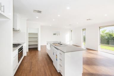 House For Lease - WA - Margaret River - 6285 - Family Home In Brookfield  (Image 2)