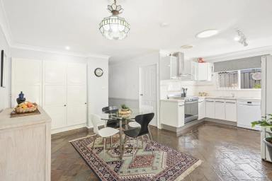 House For Sale - NSW - Figtree - 2525 - Modern Single Level Brick Home  (Image 2)