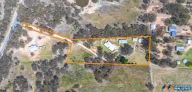 House For Sale - VIC - Eldorado - 3746 - Your Dream Home Awaits (Image 2)
