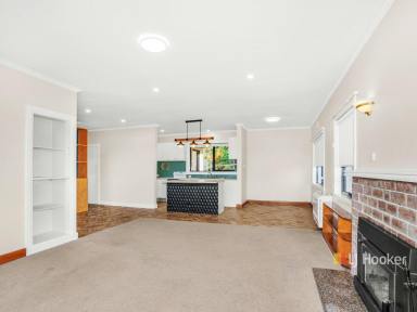 House For Lease - TAS - South Burnie - 7320 - Sun Filled Home and Sea Views  (Image 2)