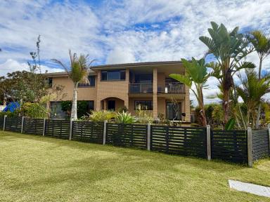 House For Lease - NSW - Wallabi Point - 2430 - Spacious Coastal Family Home with Ocean Views & Pool - Wallabi Point  (Image 2)