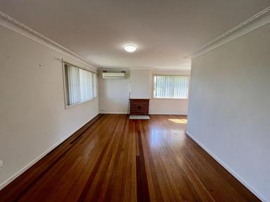 House For Lease - NSW - South Grafton - 2460 - Centrally located house with fenced yard  (Image 2)