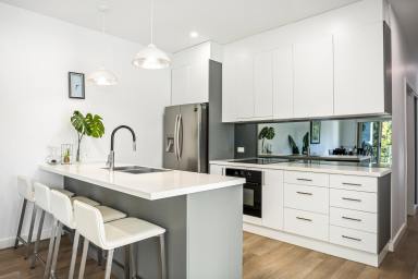 Duplex/Semi-detached For Sale - NSW - Figtree - 2525 - Spacious Torrens Title Duplex  (Image 2)