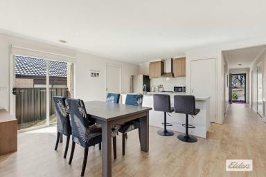 House For Sale - VIC - California Gully - 3556 - Modern Investment with Lease in Place  (Image 2)