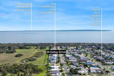 House For Sale - VIC - Pioneer Bay - 3984 - Coastal Comfort Meets Spacious Family Living  (Image 2)