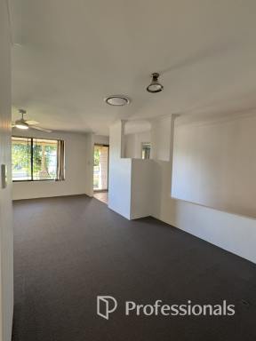 House For Lease - WA - Eaton - 6232 - Eaton 4 x 2 with shed (Image 2)
