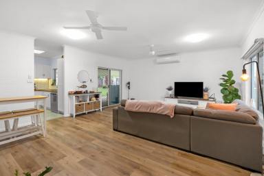 House For Sale - QLD - Bentley Park - 4869 - 6.6kW SOLAR, REPAINTED AND RENOVATED  (Image 2)