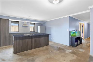 House For Sale - WA - Baldivis - 6171 - FIRST HOME BUYERS AND INVESTORS  (Image 2)