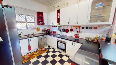House For Sale - QLD - Gayndah - 4625 - Versatile Dual-Living Opportunity in the Heart of Gayndah  (Image 2)