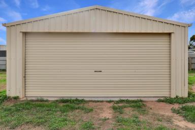 House For Sale - SA - Ceduna - 5690 - BIG HOME - STRONG INVESTOR YIELD (Image 2)