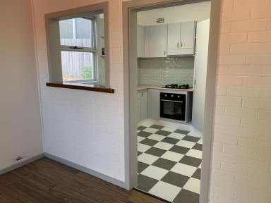 House For Lease - NSW - Karabar - 2620 - Asthma friendly, clean 4BR house  (Image 2)