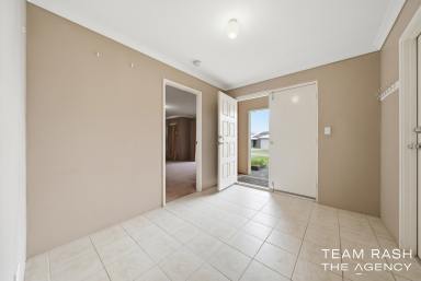 House For Sale - WA - Banksia Grove - 6031 - A Grand Slam Winner With Space & Style  (Image 2)