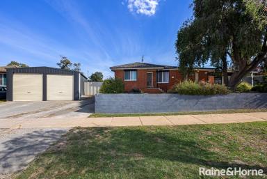House For Sale - NSW - Ashmont - 2650 - Invest or Nest  (Image 2)