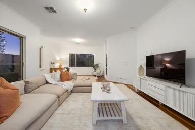 House For Lease - WA - Como - 6152 - Spacious 4x3 Home in Sought-After Como "Beachside" Pocket  (Image 2)