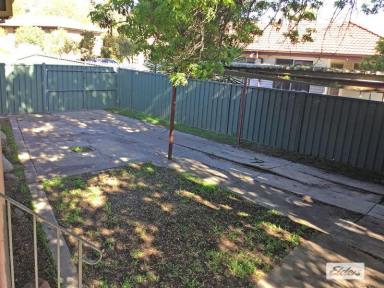 House For Lease - VIC - Kennington - 3550 - Conveniently located 3 bedroom house in popular Kennington  (Image 2)