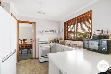 House For Lease - NSW - Thurgoona - 2640 - PERFECT FAMILY HOME  (Image 2)