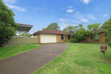 House For Sale - NSW - Raymond Terrace - 2324 - THE ULTIMATE FAMILY ENTERTAINER ON 977SQM BACKING ONTO RESERVE! (Image 2)