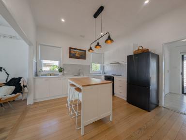 House For Lease - VIC - Boort - 3537 - Stunning 3-Bedroom Home  (Image 2)