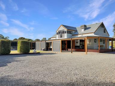 House For Sale - VIC - Numurkah - 3636 - Rare 2.02 Ha
Lifestyle Holding Within Numurkah Town Boundary  (Image 2)