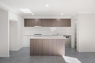 Unit For Lease - NSW - Raymond Terrace - 2324 - Spacious Family Home with Modern Features & Alfresco Living  (Image 2)