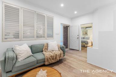 House For Sale - WA - Mullaloo - 6027 - Coastal Cool With an Added Bonus!  (Image 2)