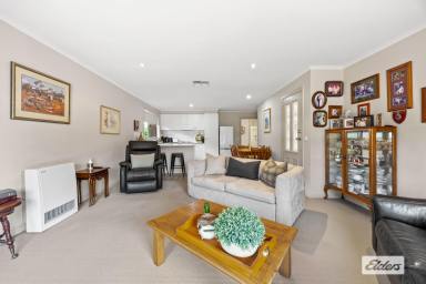 Unit For Sale - VIC - Stawell - 3380 - Modern Central Home Unit  (Image 2)