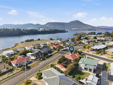 House For Sale - TAS - Claremont - 7011 - Charming and Well Positioned  (Image 2)
