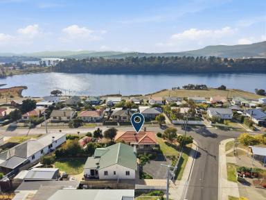 House For Sale - TAS - Claremont - 7011 - Charming and Well Positioned  (Image 2)
