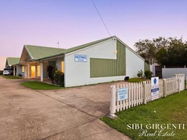 Unit For Sale - QLD - Mareeba - 4880 - SOLID QUALITY BLOCK UNIT IN CONVINENT LOCATION  (Image 2)