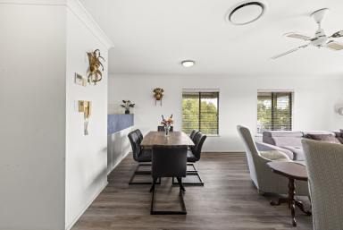 Unit For Sale - QLD - South Toowoomba - 4350 - Spacious CBD Fringe Unit with Dual Balconies  (Image 2)