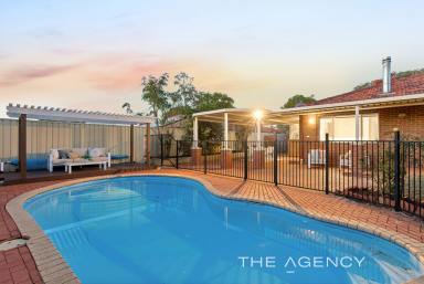 House For Sale - WA - Carramar - 6031 - COMFORT, SPACE AND POOLSIDE LIVING  (Image 2)