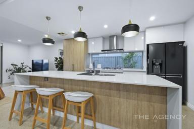 House For Sale - WA - Beaconsfield - 6162 - A Showcase of Superior Style  (Image 2)