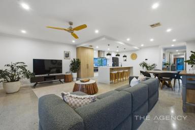 House For Sale - WA - Beaconsfield - 6162 - A Showcase of Superior Style  (Image 2)