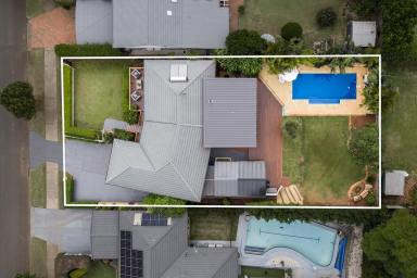 House For Sale - QLD - Rangeville - 4350 - Rangeville Living at It's Best - Picnic Point Position!  (Image 2)