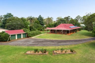 House For Sale - QLD - Highfields - 4352 - Family Living Meets Country Charm (Image 2)