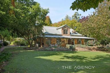 House For Sale - WA - Chidlow - 6556 - Enchanting Equine Haven With English Countryside Charm  (Image 2)