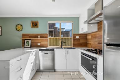 Townhouse For Sale - WA - Joondanna - 6060 - BACKYARD BLISS!!!  (Image 2)