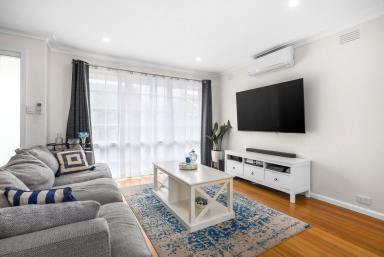 Unit For Lease - VIC - Mentone - 3194 - QUIET BLOCK l MODERN UPDATES l WALK TO THE BEACH  (Image 2)