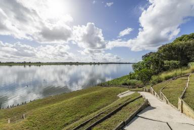 House For Sale - NSW - Ulmarra - 2462 - WHERE THE CLARENCE BECOMES HOME  (Image 2)
