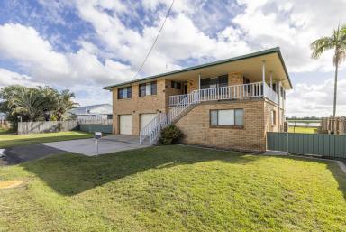 House For Sale - NSW - Ulmarra - 2462 - WHERE THE CLARENCE BECOMES HOME  (Image 2)