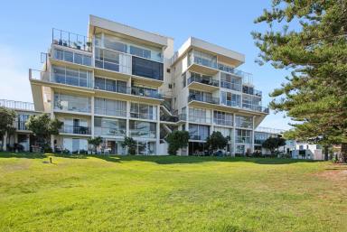 Apartment For Sale - WA - Scarborough - 6019 - In a Word: Beachfront  (Image 2)