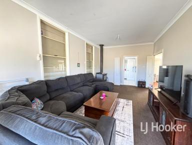 House For Sale - NSW - Delungra - 2403 - Tidy Home on Large 2023m2 Block in Delungra  (Image 2)