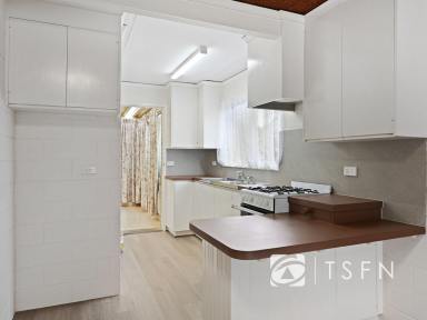 House For Sale - VIC - Eaglehawk - 3556 - Neat As A Pin.  (Image 2)