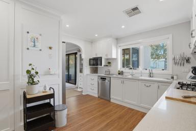 House For Sale - TAS - Blackstone Heights - 7250 - Spacious Family Home on ¼ Acre  (Image 2)