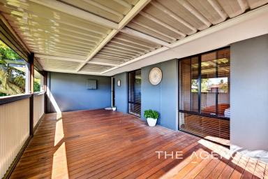 House For Sale - WA - Heathridge - 6027 - ENTERTAINERS DREAM & PACKED WITH EXTRAS!  (Image 2)