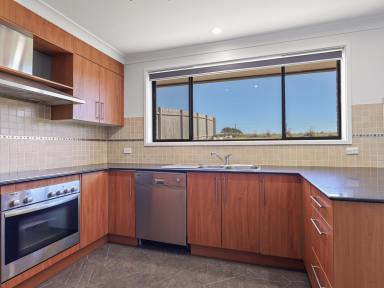 House For Sale - NSW - Moss Vale - 2577 - Step Into The Market  (Image 2)