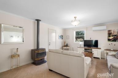 House For Sale - VIC - Healesville - 3777 - Charming Cottage Style Living  (Image 2)