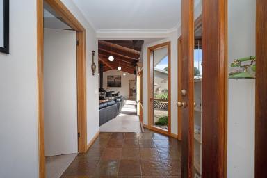 House For Sale - VIC - Hamilton - 3300 - Relaxed living in a quiet, convenient location (Image 2)