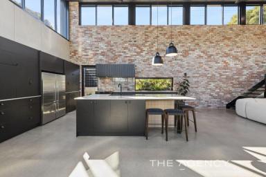 House For Sale - WA - Padbury - 6025 - Exquisite By Every Measure!  (Image 2)
